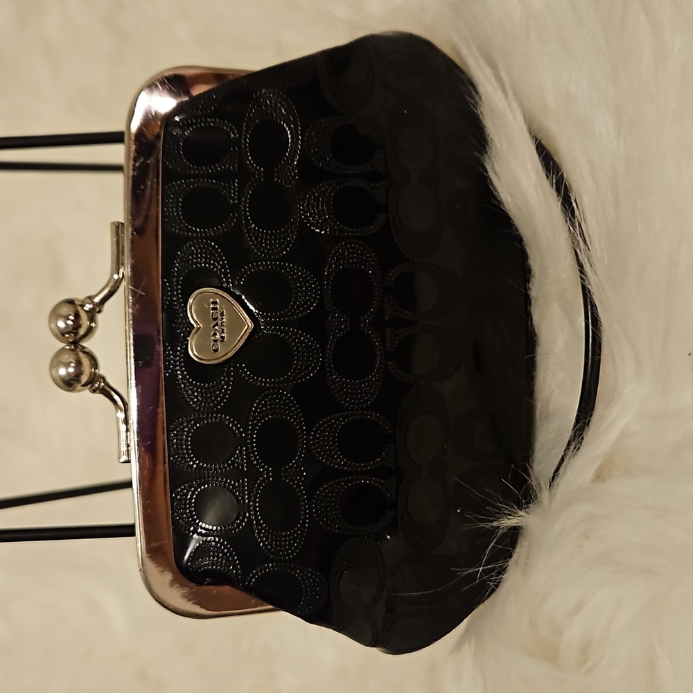 RARE Authentic Coach Change Purse # G1480 F62407